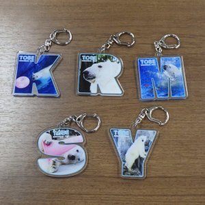 アクリルイニシャルキーホルダー：ピース写真