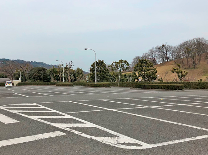 動物園下駐車場