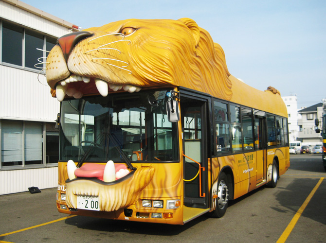 東駐車場