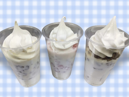 氷カフェフロート（珈琲・ストロベリー）