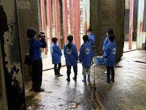 ゾウ寝室での説明 - コピー.JPG